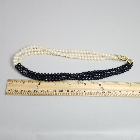 Vintage Monet Black and Cream Necklace 3 Multi Strands Black Faux Pearls, Signed - Picture 5 of 6